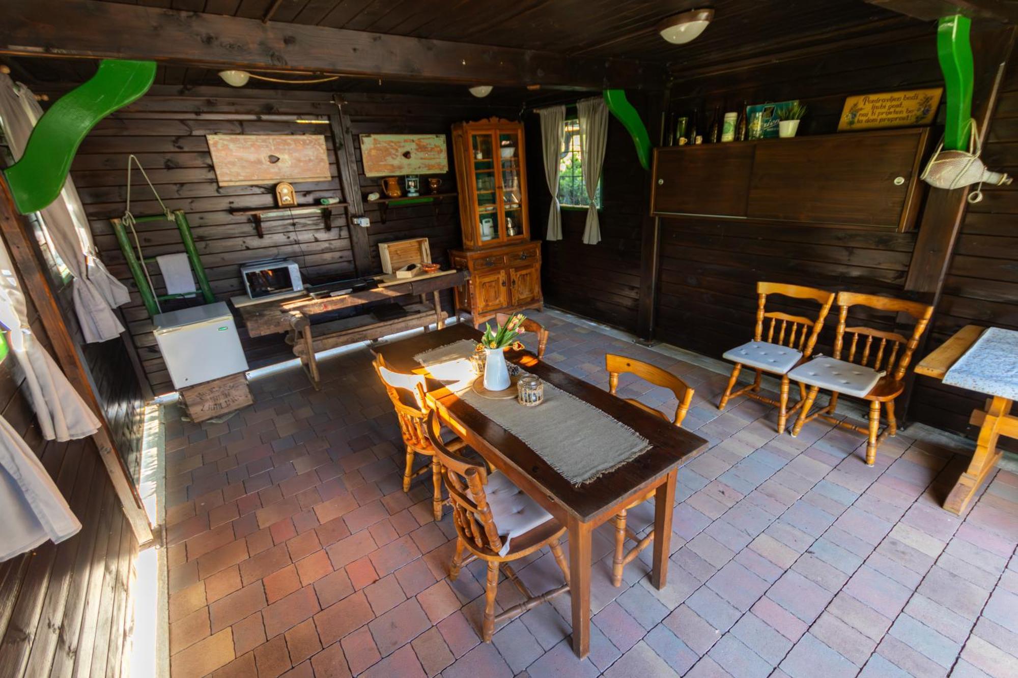 Resort Pod Orehi - Bled - Apartma & Glamping & Savna 외부 사진