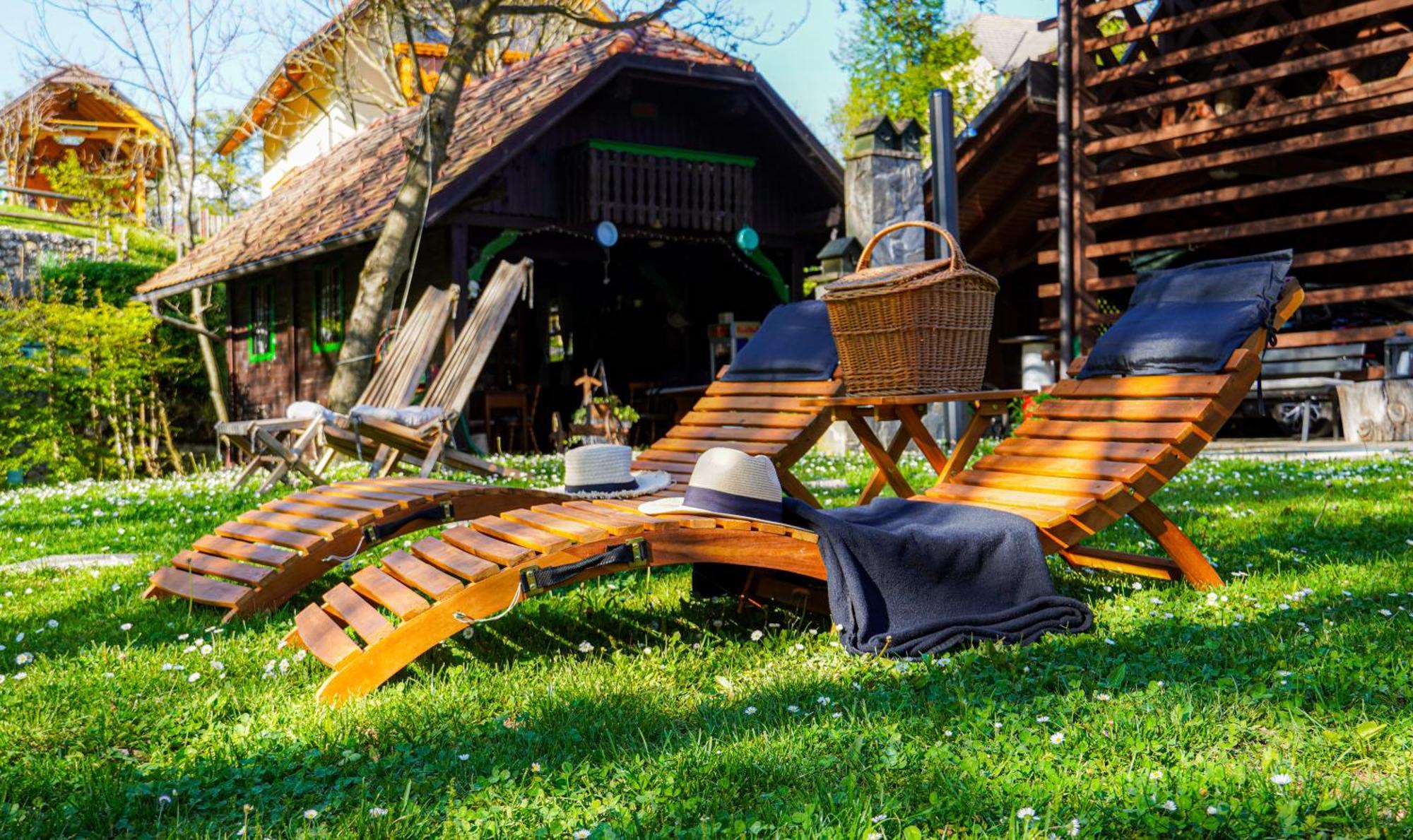 Resort Pod Orehi - Bled - Apartma & Glamping & Savna 외부 사진