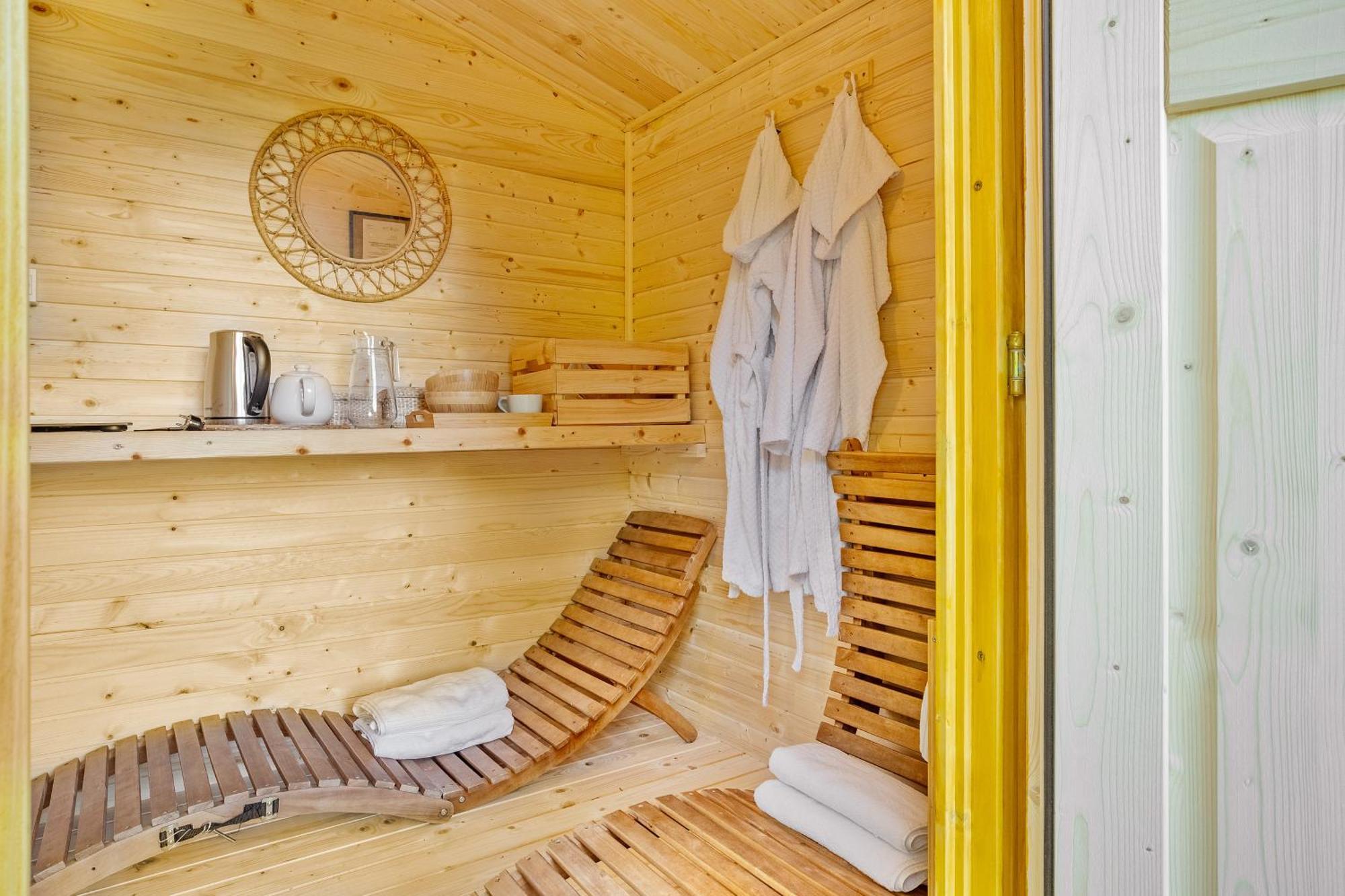 Resort Pod Orehi - Bled - Apartma & Glamping & Savna 외부 사진