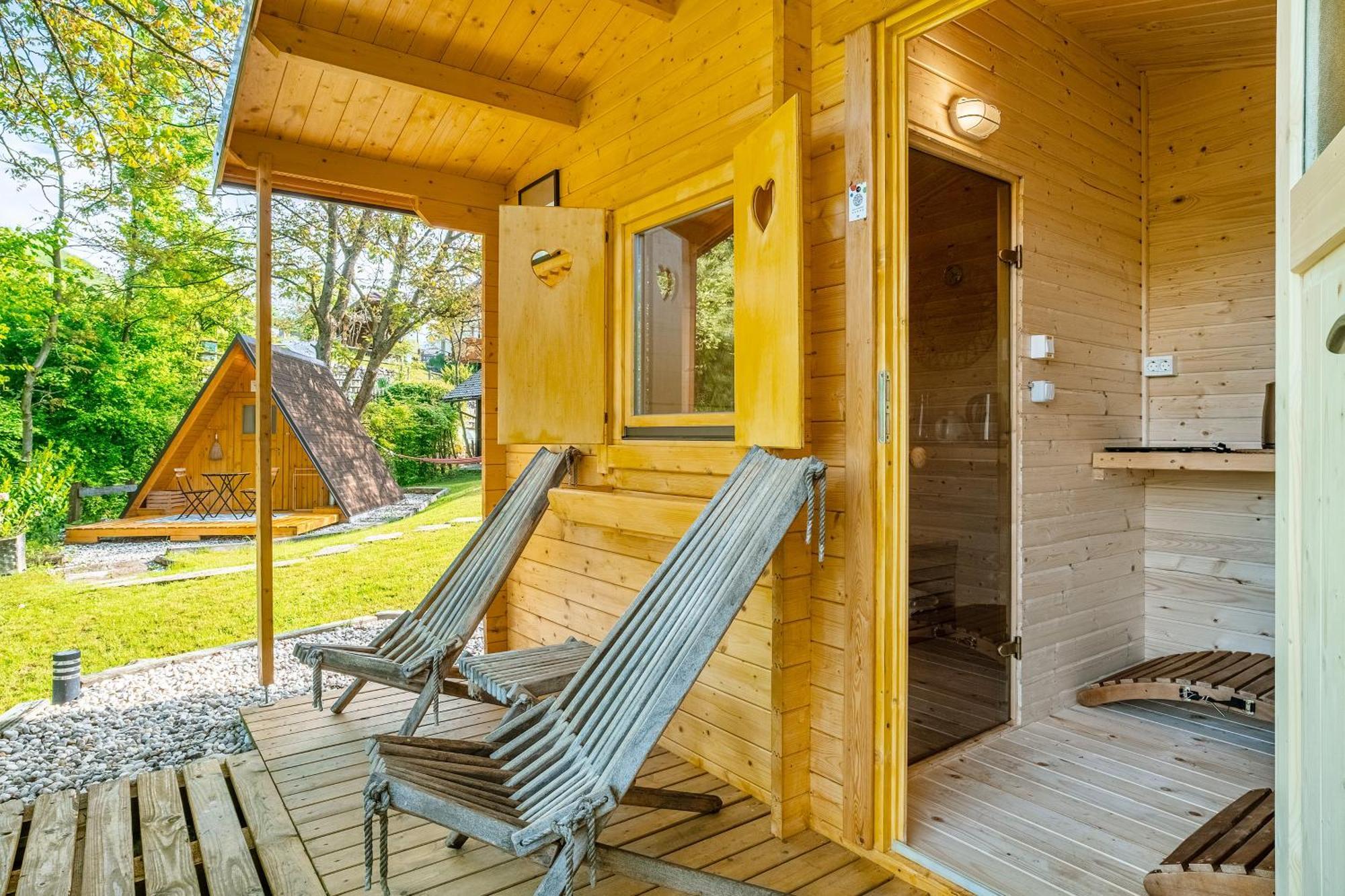 Resort Pod Orehi - Bled - Apartma & Glamping & Savna 객실 사진